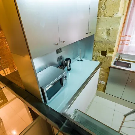 Duplex Studio Valletta